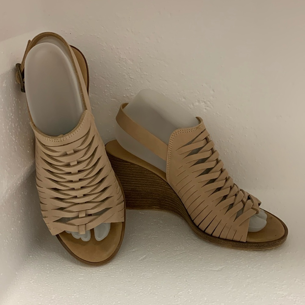 🆑CLEARANCE🆑 Wedge shoes